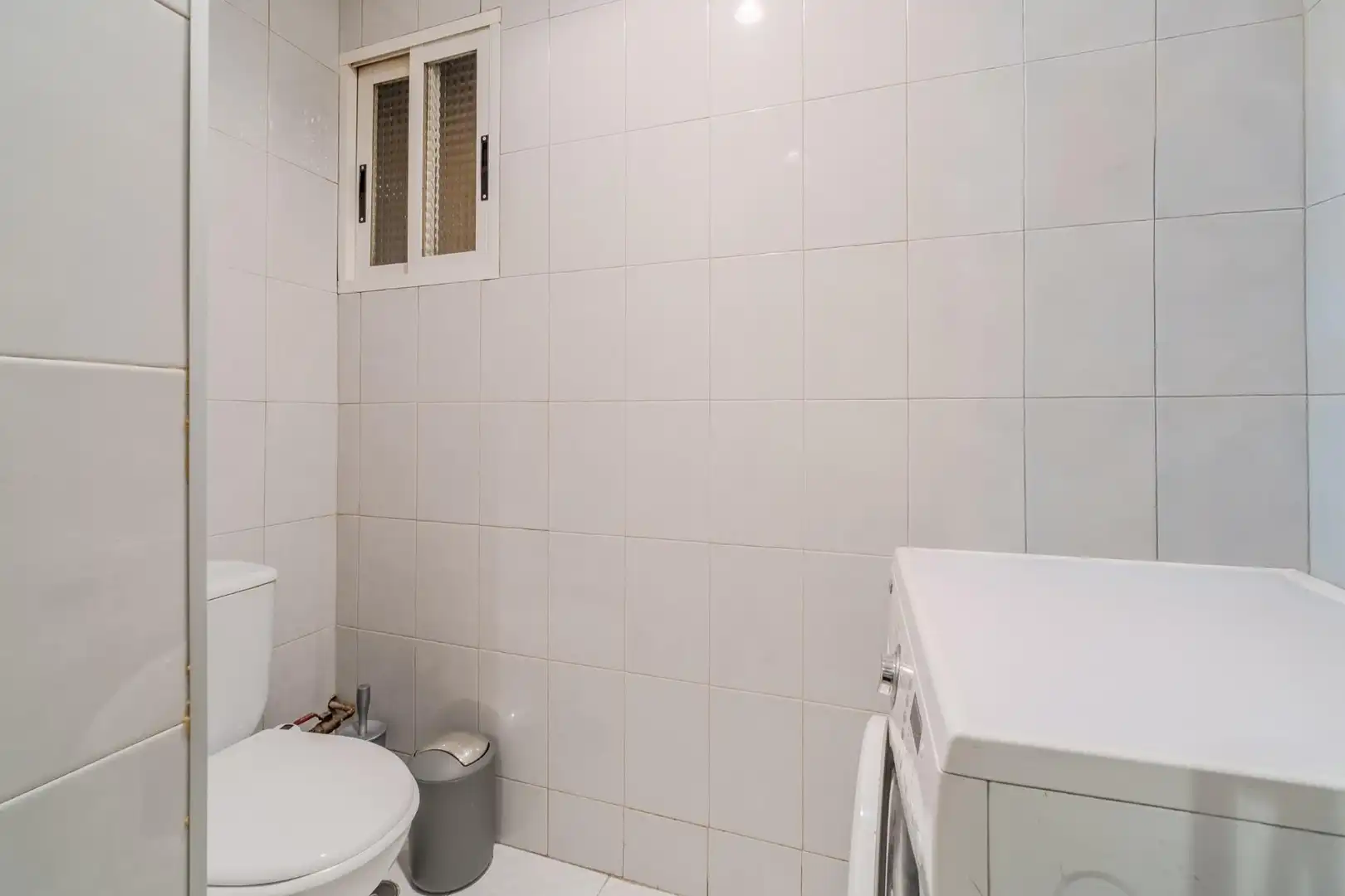 Baño de Piso en venta en Madrid con Aire acondicionado, Calefacción y Amueblado