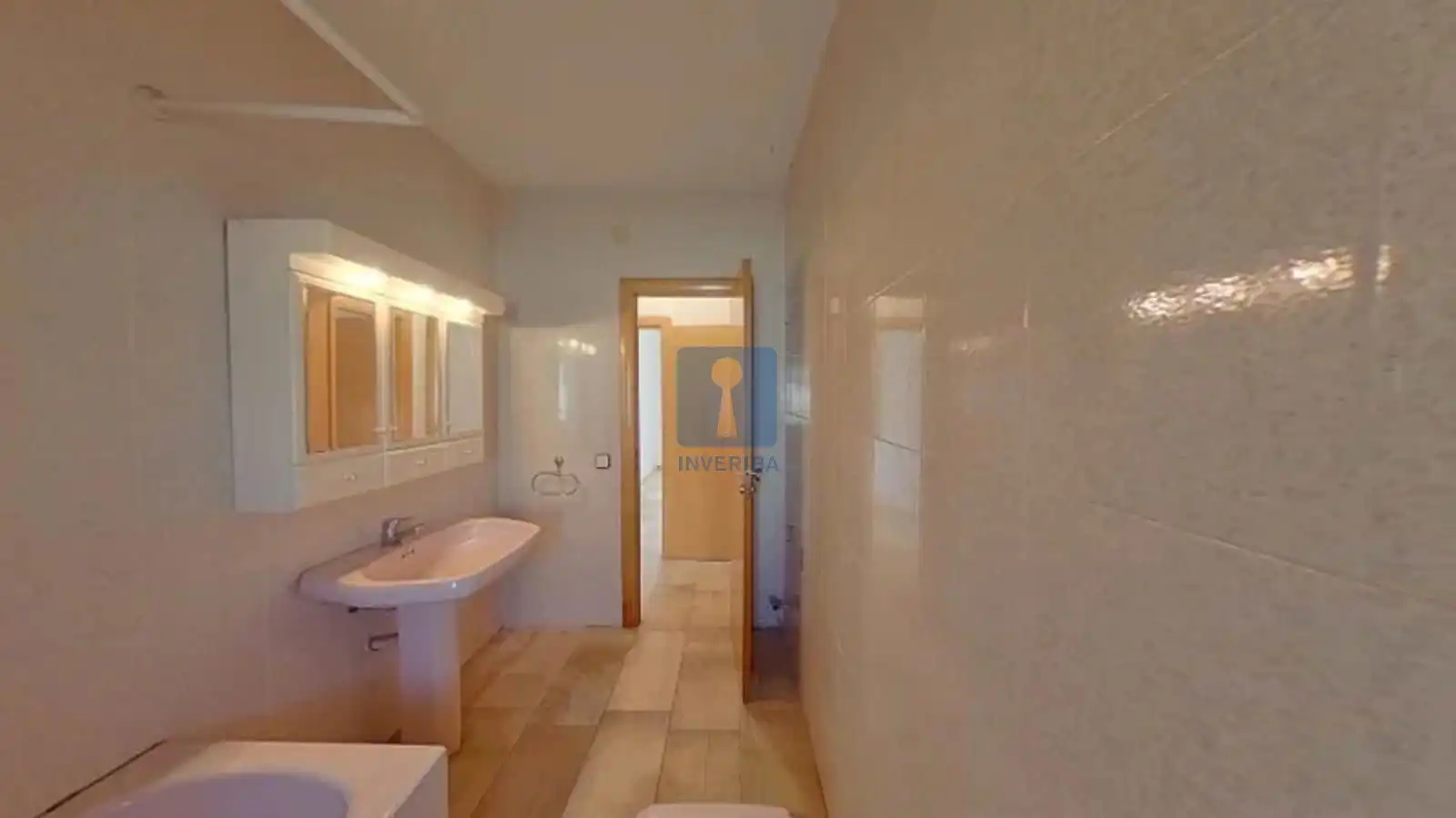 Baño de Casa o chalet en venta en Esparreguera con Calefacción, Jardín privado y Trastero