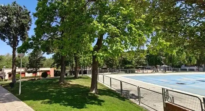Vista exterior de Pis en venda en Pozuelo de Alarcón amb Aire condicionat, Calefacció i Parquet