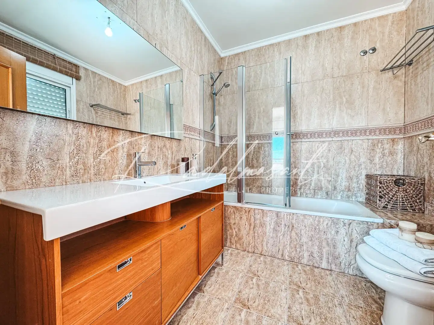 Bathroom of Detached homes for sale in Mont-roig del Camp  with Air Conditioner, Heating and Private garden