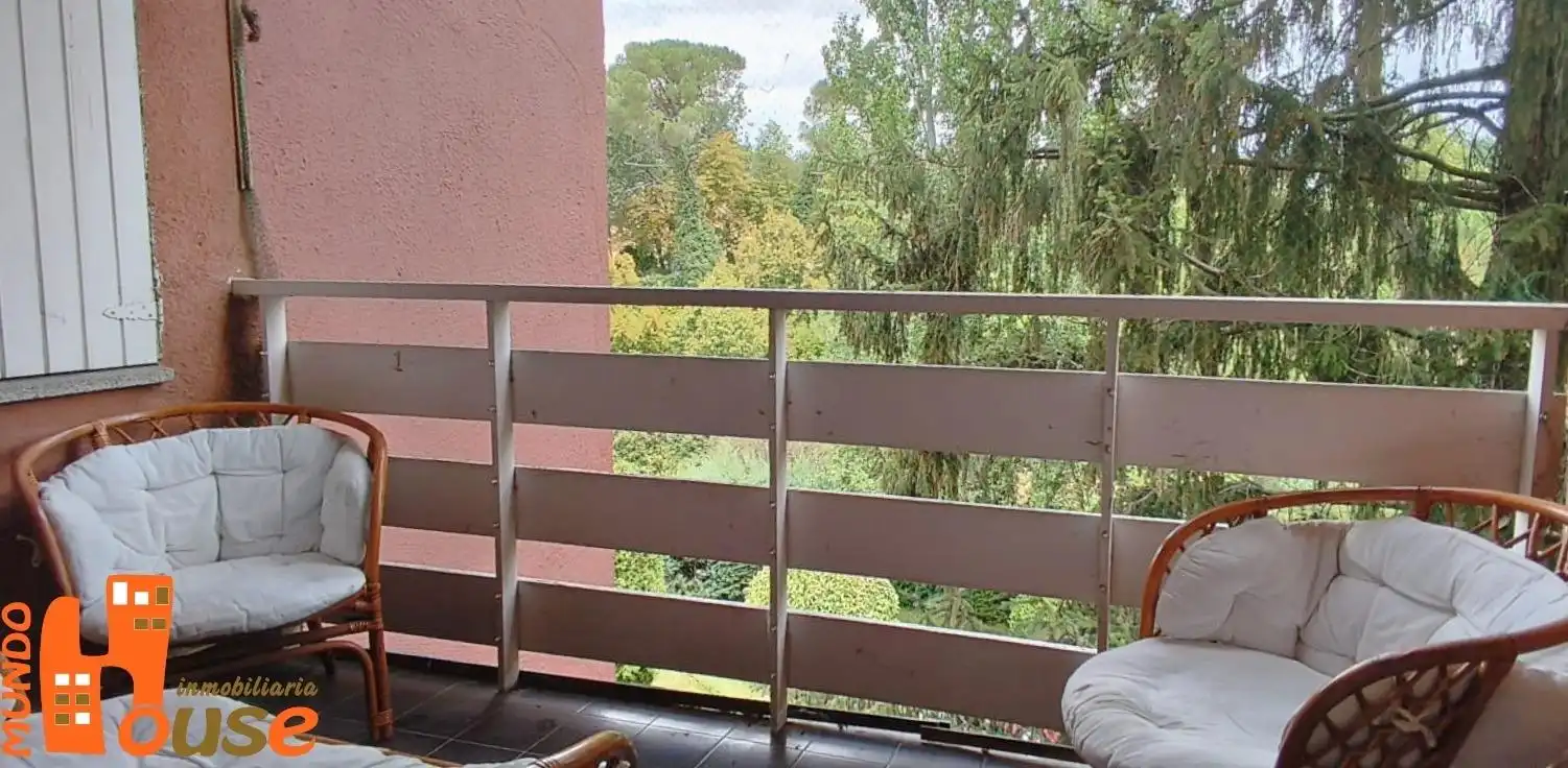 Terraza de Piso en venta en Real Sitio de San Ildefonso con Calefacción, Terraza y Piscina comunitaria