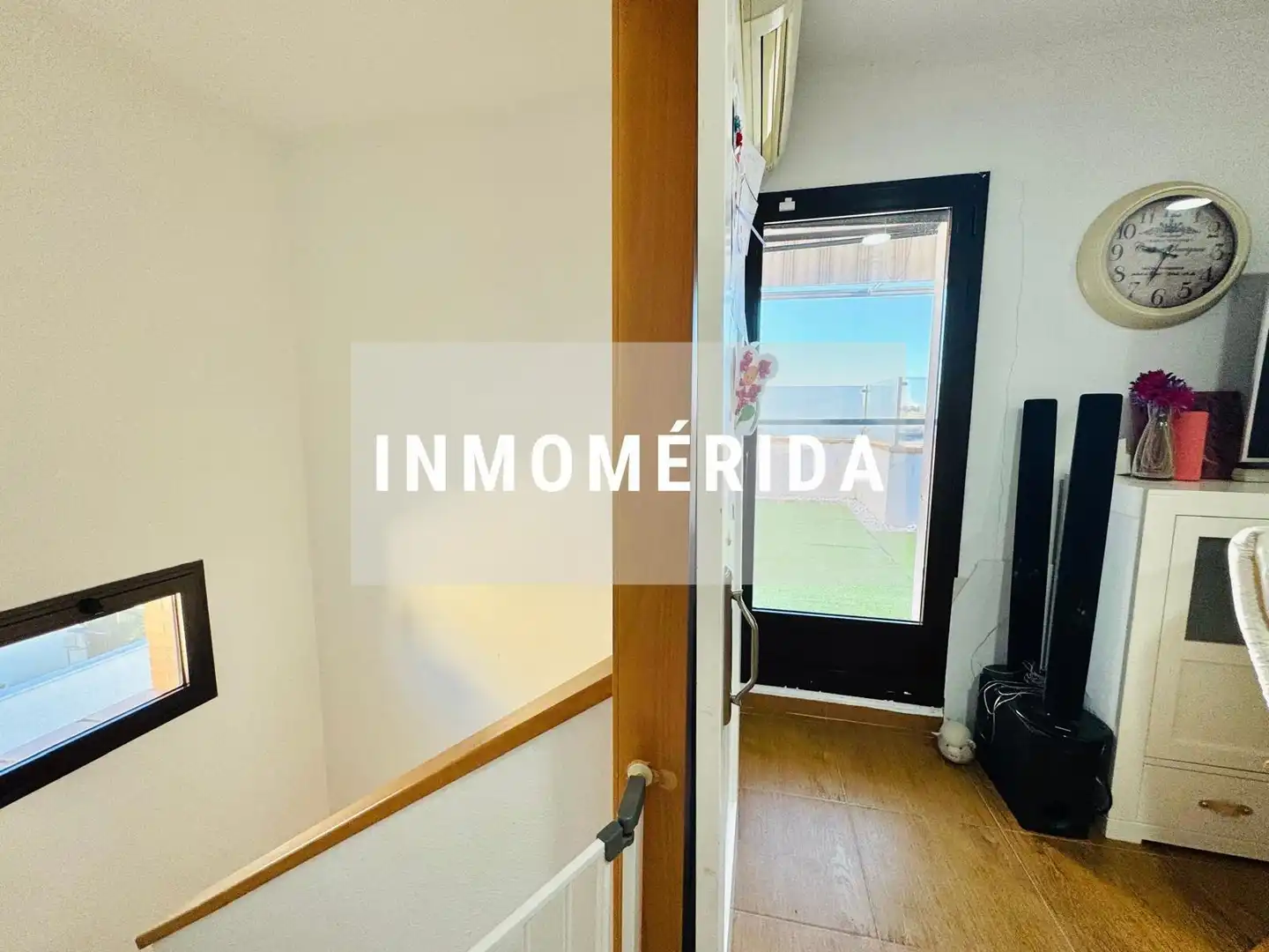 Vista exterior de Casa adosada en venta en Mérida con Aire acondicionado, Calefacción y Jardín privado