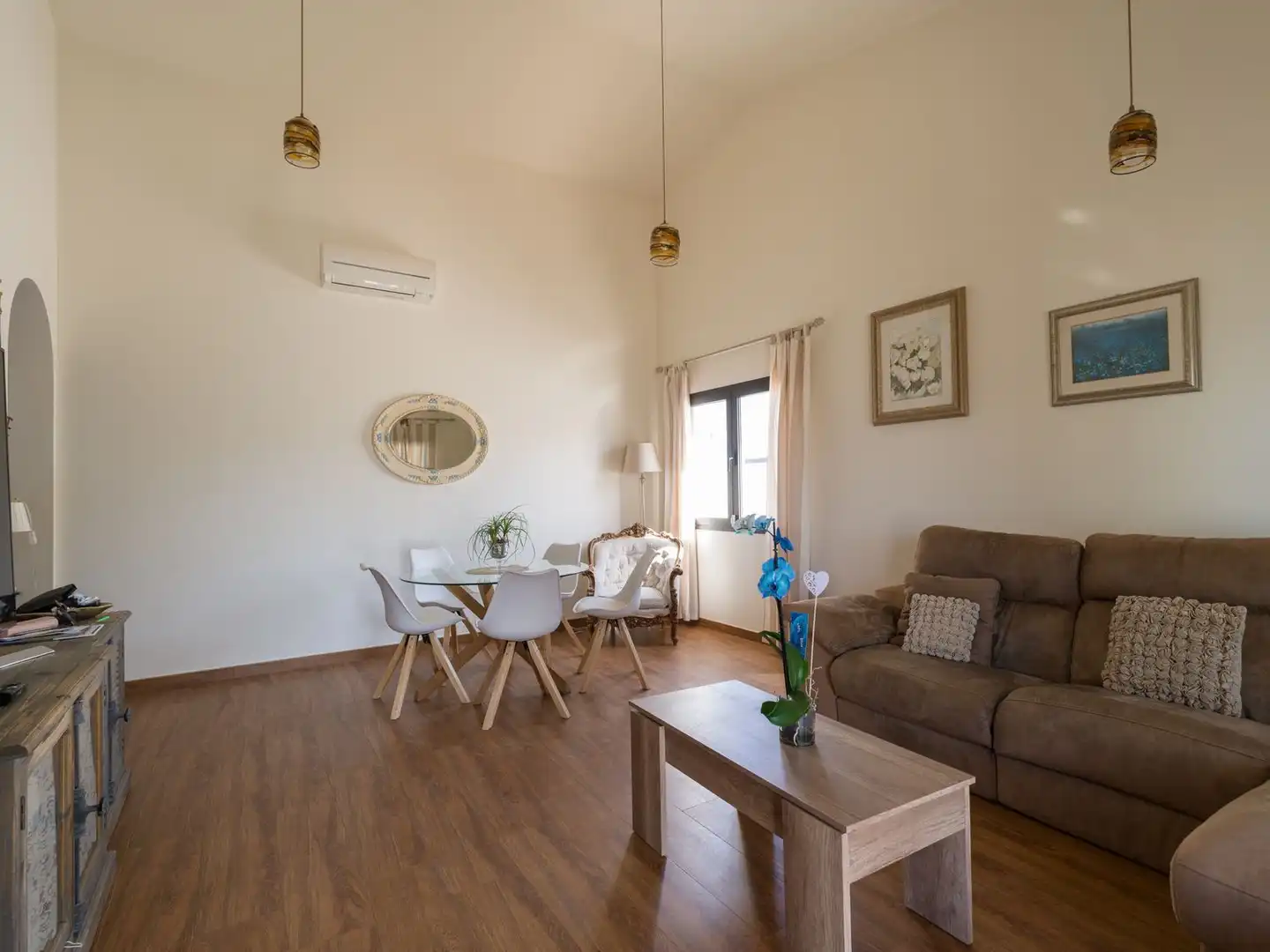 Sala de estar de Casa o chalet en venta en Antigua con Aire acondicionado, Jardín privado y Terraza