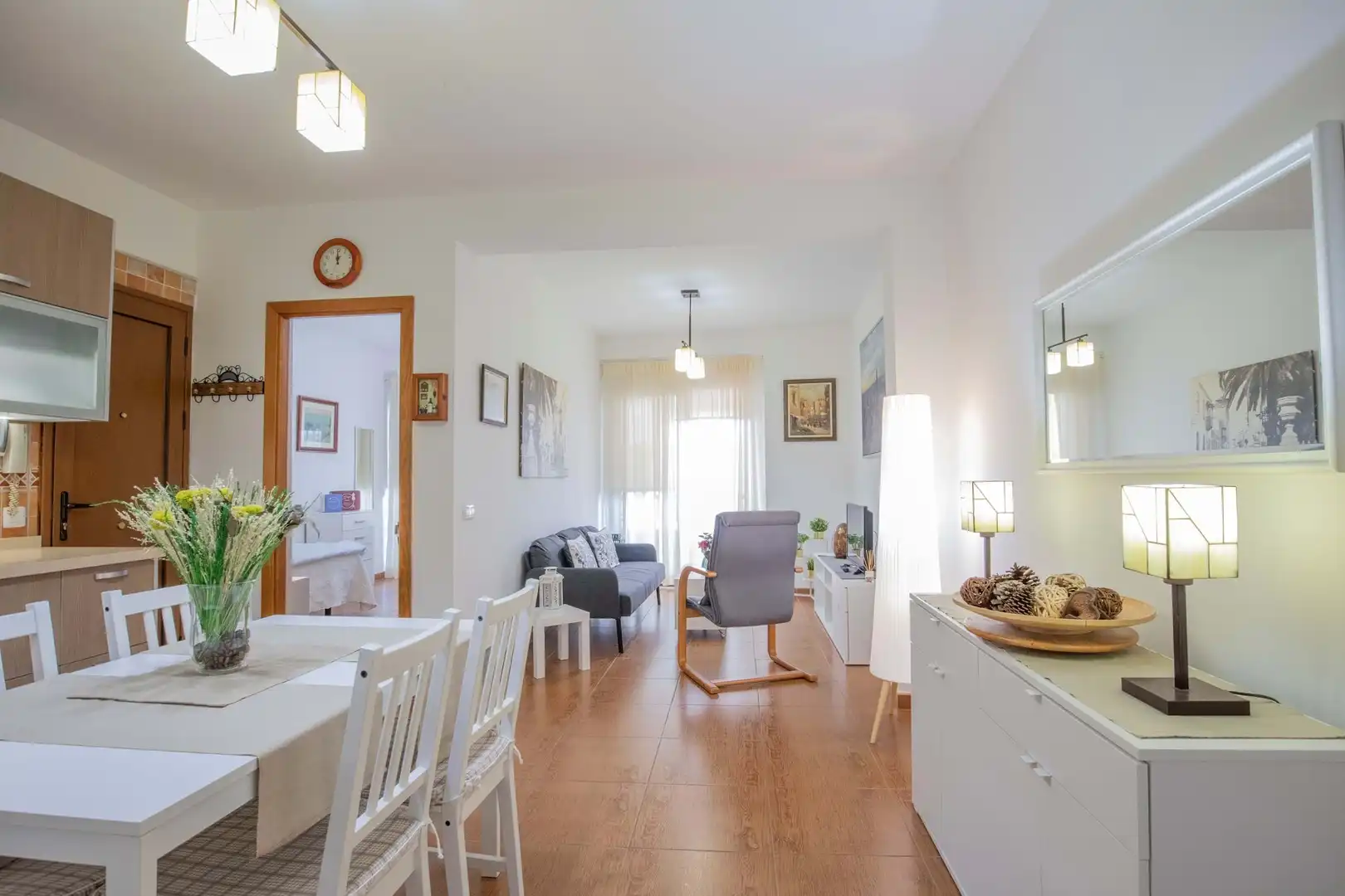 Sala d'estar de Pis de lloguer en Puerto de la Cruz amb Moblat i Balcó