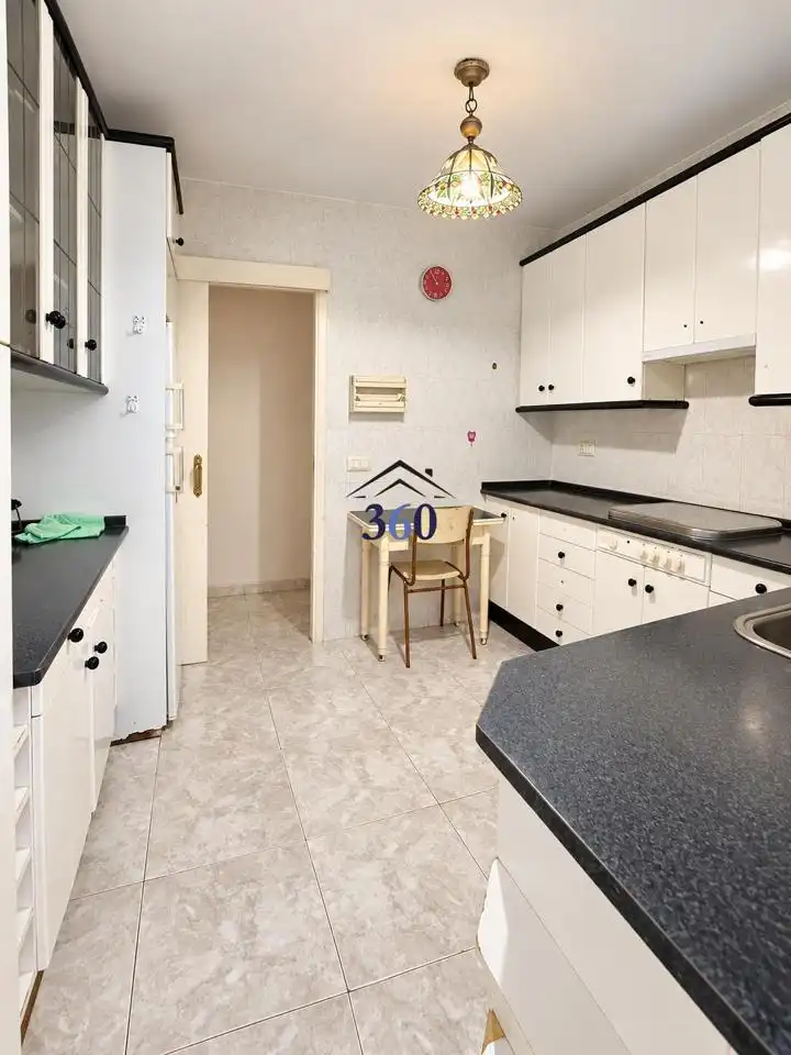 Appartamento con ascensore in vendita a Calle Carvajal Lancaster, imagen 4