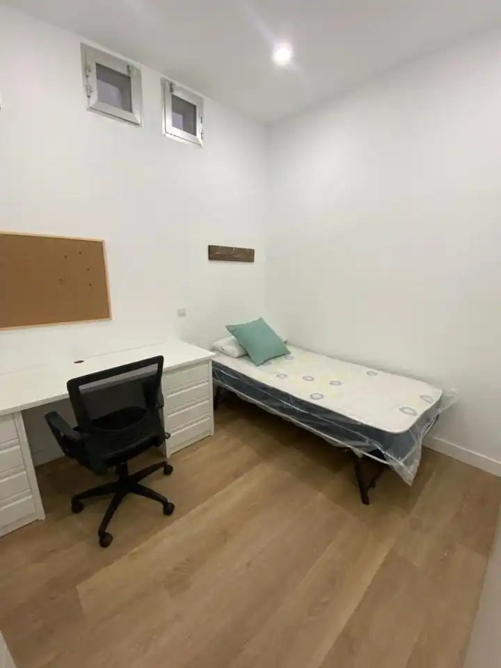 Dormitori de Apartament de lloguer en Madrid amb Moblat