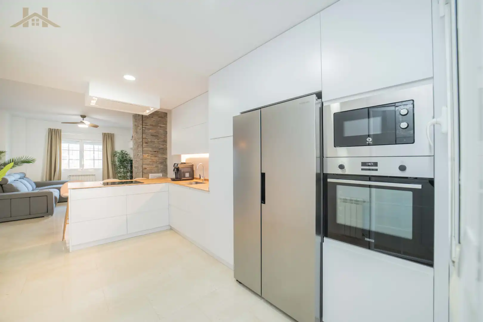 Doppelhaushälfte mit Terrasse zum Verkauf in Avenida del Cantábrico 286, imagen 12