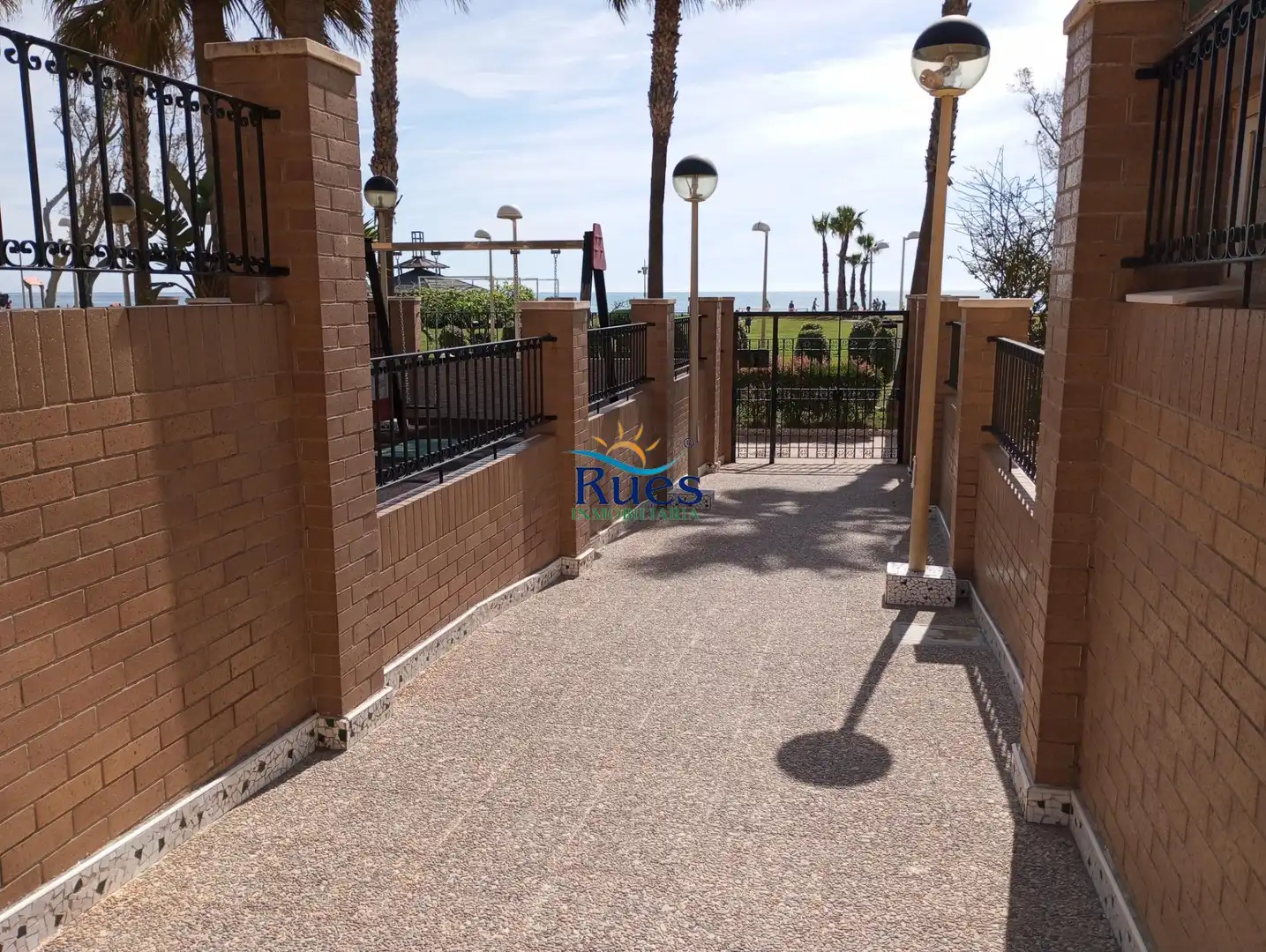 Flat with pool for sale in Calle AMPLARIES, imagen 32