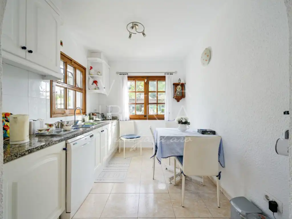 Cocina de Casa o chalet en venta en Calonge i Sant Antoni con Calefacción, Jardín privado y Piscina