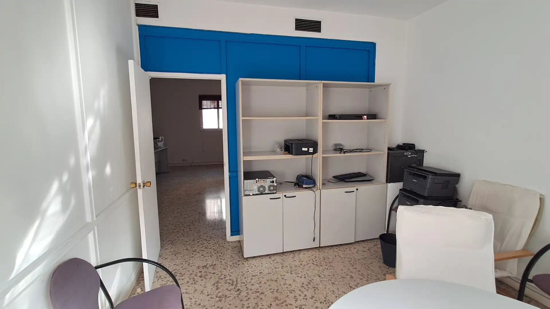 Living room of Office for sale in Torremolinos  with Air Conditioner, Heating and Furnished