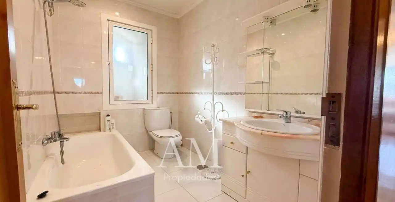 Piso con ascensor en venta en Calle Venezuela, imagen 34