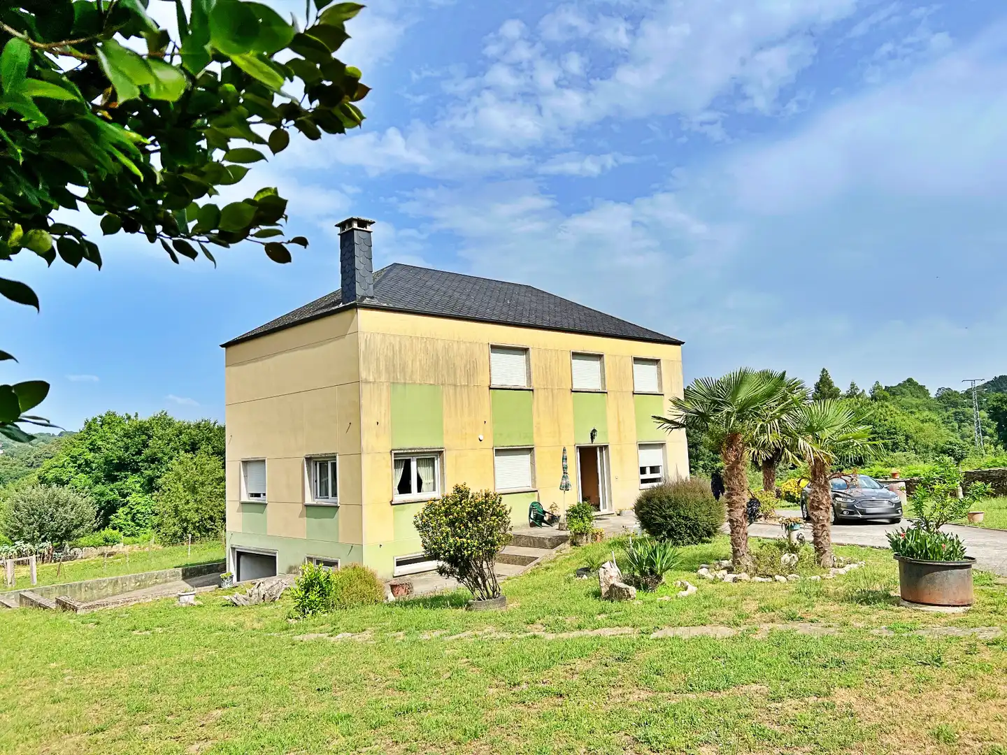 Vista exterior de Casa o xalet en venda en Lugo amb Calefacció, Jardí privat i Terrassa