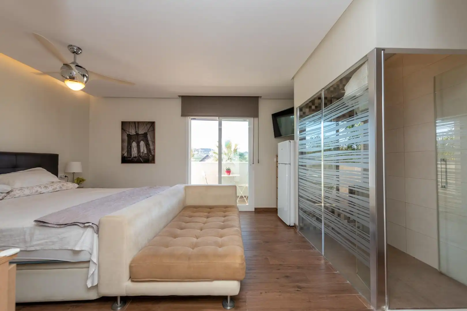 Habitación de Casa o chalet en venta en Alicante / Alacant con Aire acondicionado, Calefacción y Jardín privado