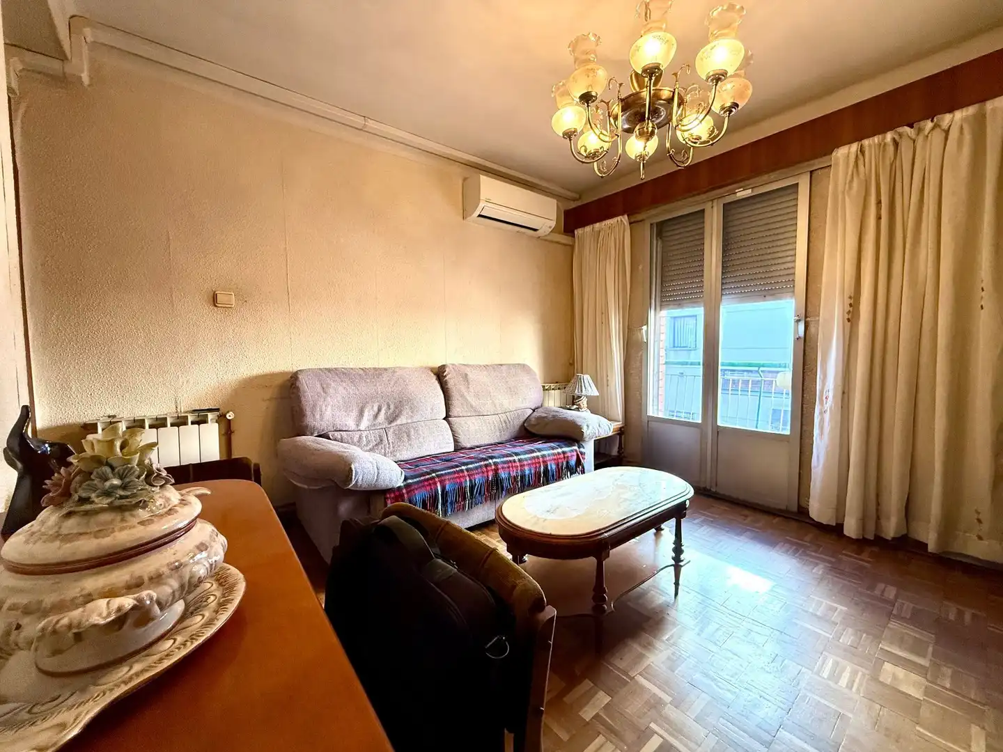 Wohnzimmer von Wohnung zum Verkauf in Madrid mit Klimaanlage und Heizung