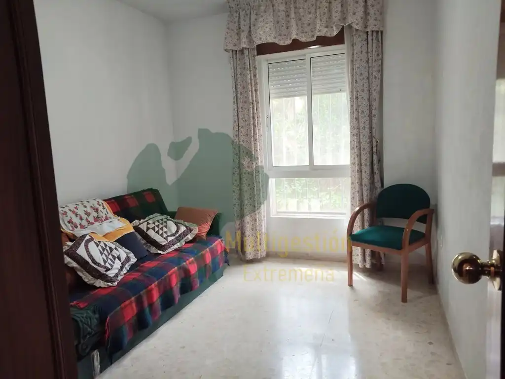 Habitación de Apartamento en venta en Cáceres