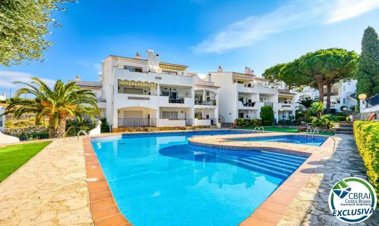 Appartamento con piscina in vendita a de Josep Carner 8, imagen 2