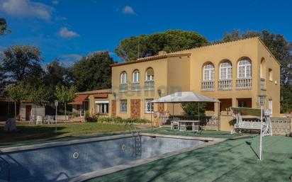 Jardí de Casa o xalet en venda en Girona Capital amb Terrassa, Piscina i Balcó