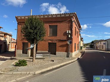 Casa con balcón en venta en Avenida España 31