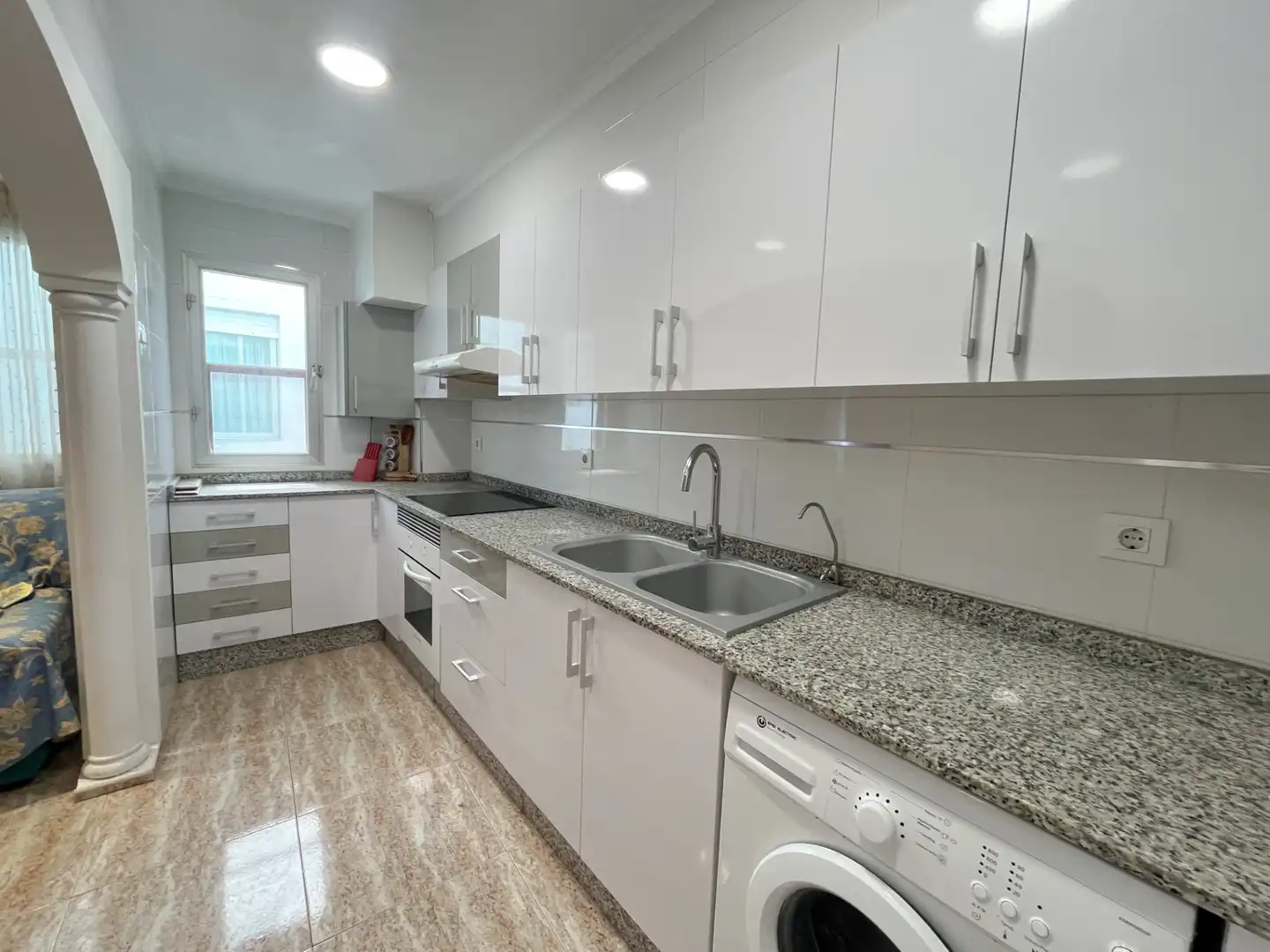Cocina de Piso en venta en Sagunto / Sagunt con Aire acondicionado, Amueblado y Horno