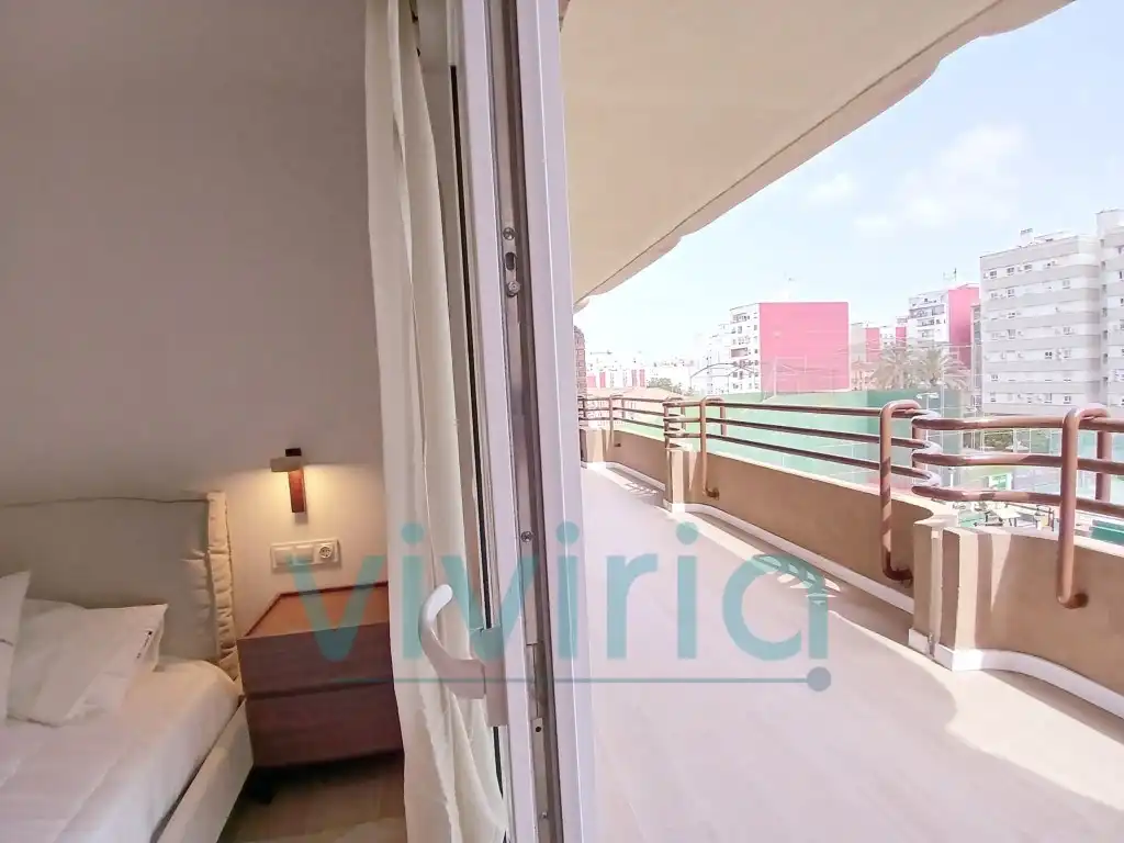 Habitación de Piso en venta en Valencia con Aire acondicionado, Jardín privado y Terraza