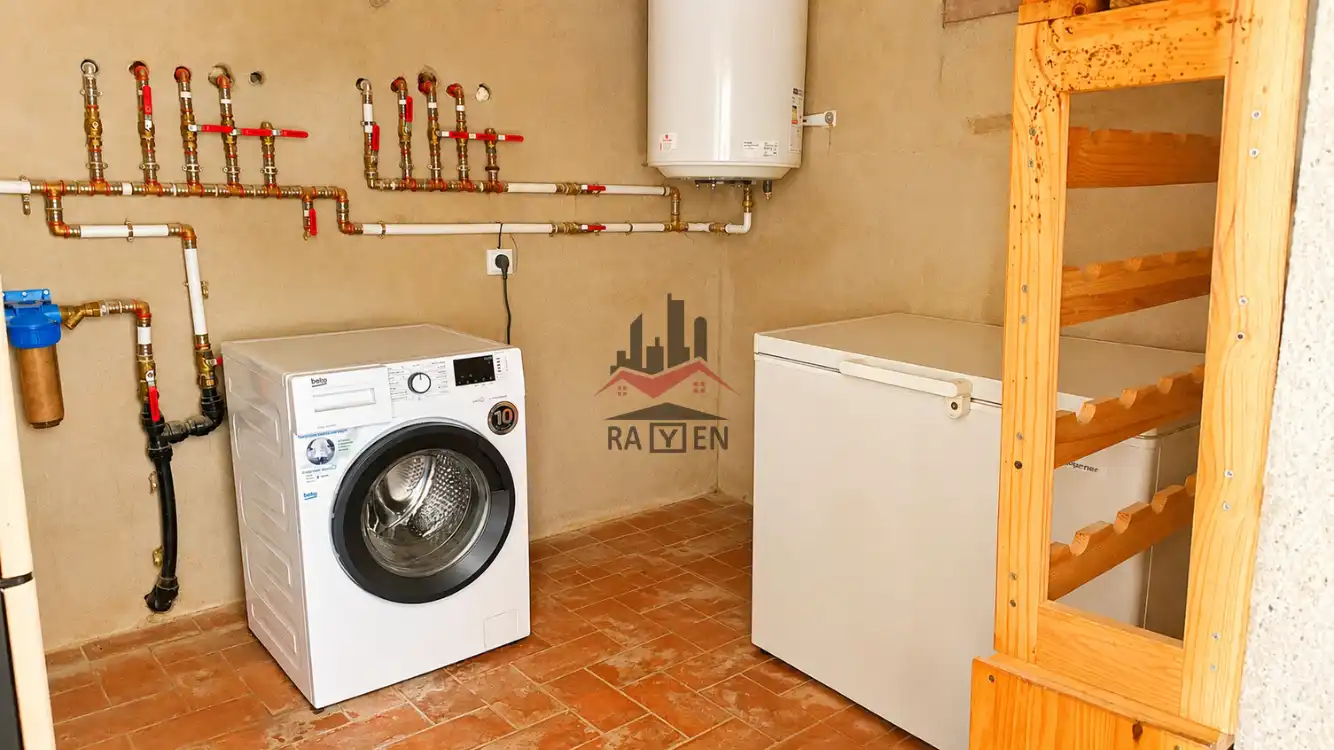 Kitchen of Detached homes for sale in Riumors