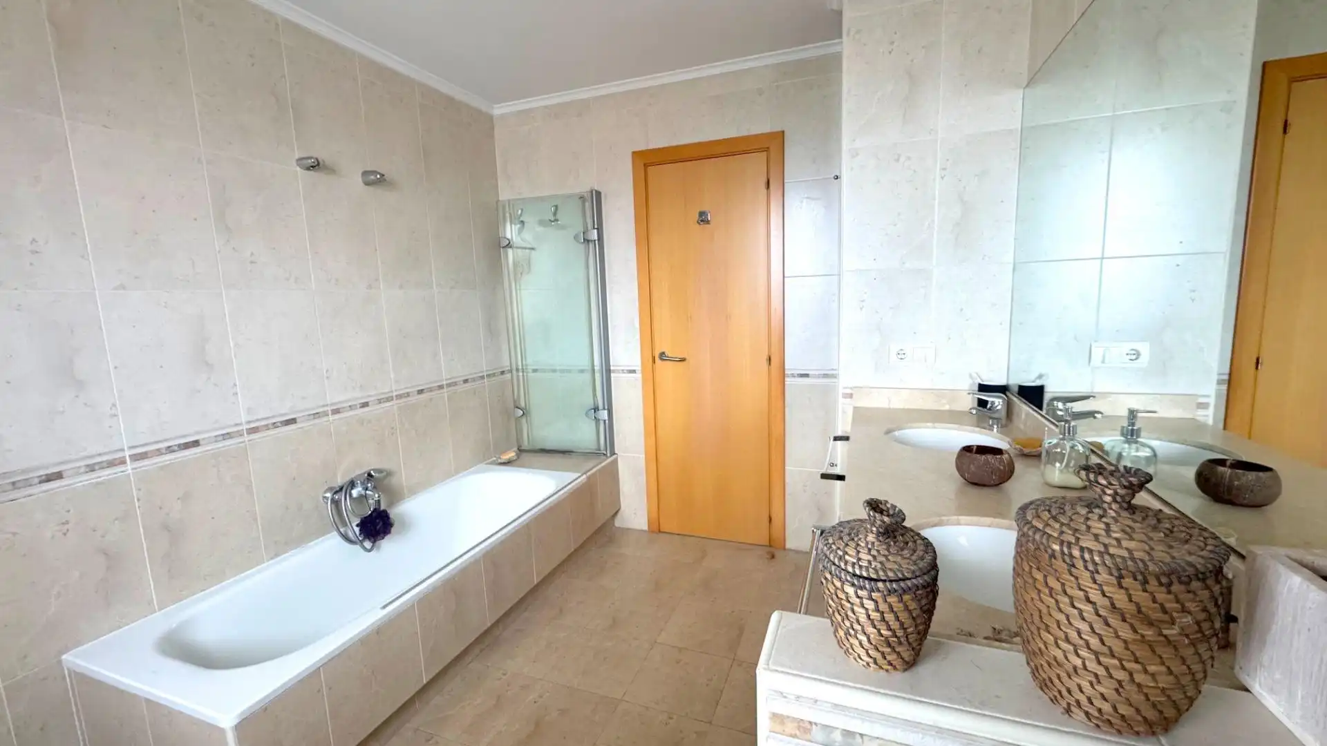 Piso con terraza en venta en Valdenoja, imagen 18