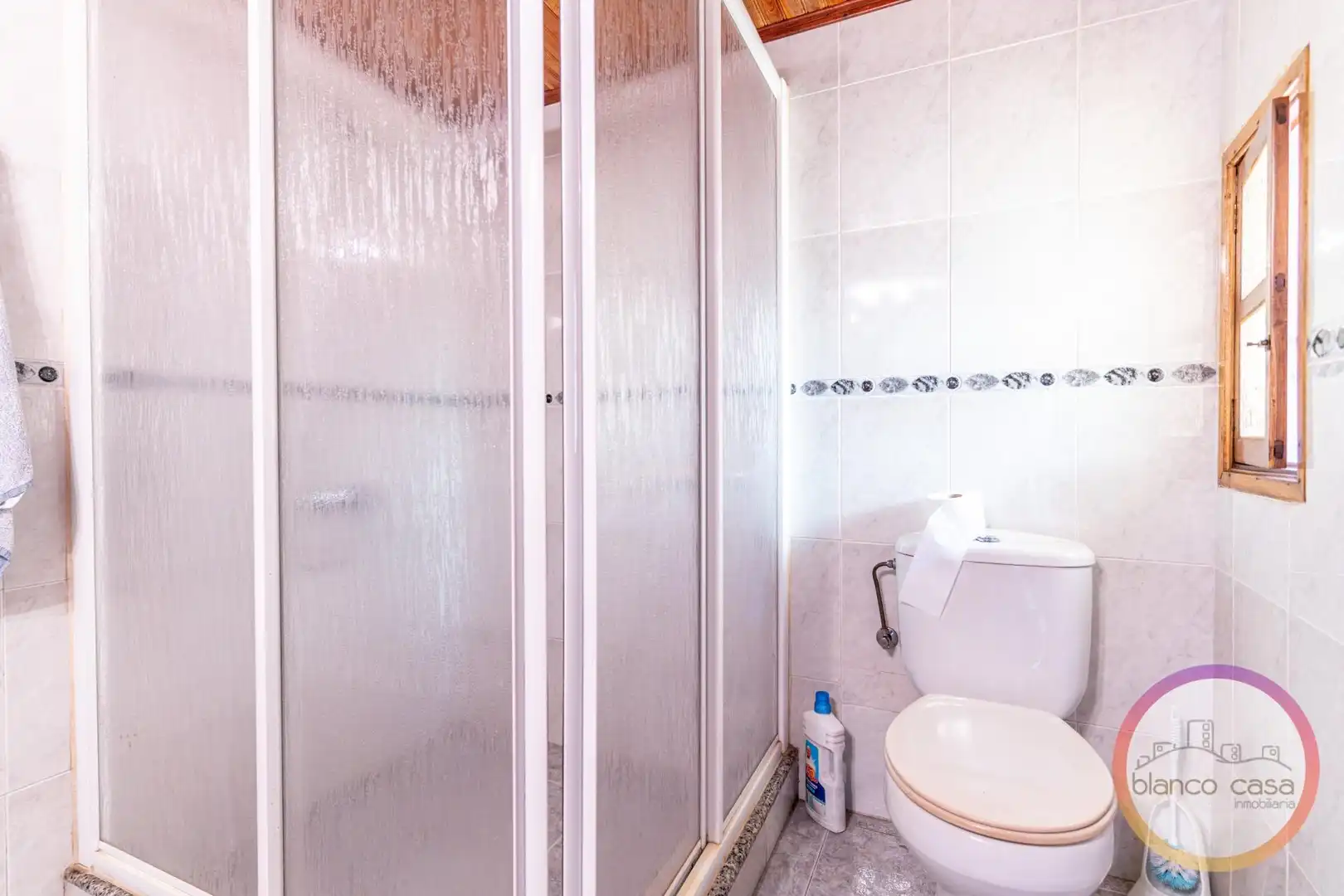 Baño de Casa o chalet en venta en Santa Comba con Trastero