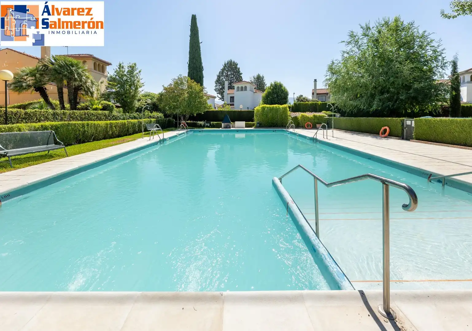 Piscina de Casa o chalet en venta en Albolote con Aire acondicionado, Calefacción y Jardín privado