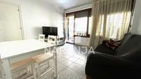 Exterior view of Flat for sale in Santa Coloma de Gramenet  with Balcony