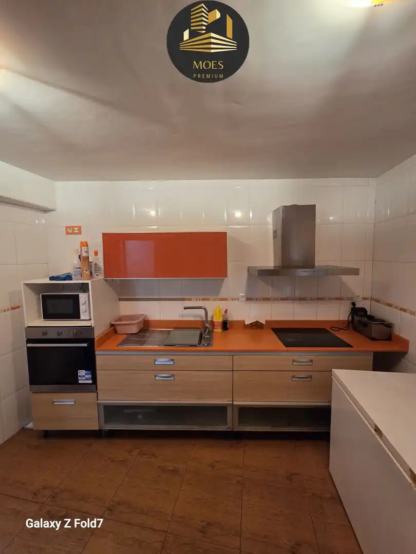 Cuina de Casa o xalet en venda en Jaén amb Aire condicionat, Calefacció i Terrassa