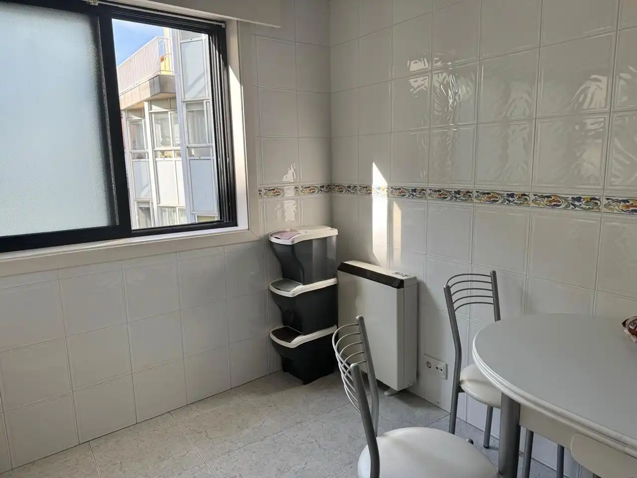 Baño de Piso de alquiler en A Coruña Capital  con Amueblado