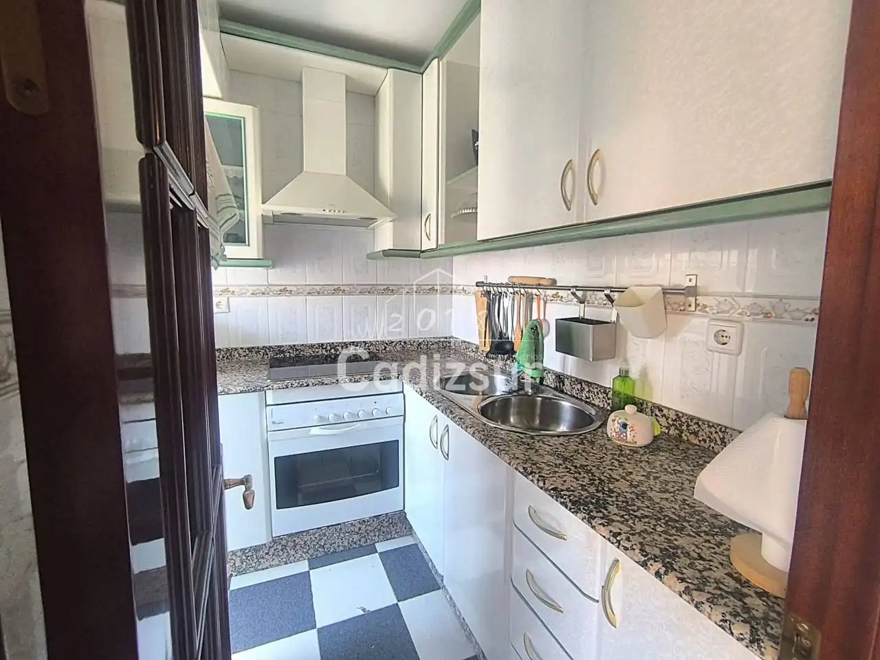 Kitchen of Flat for rent in Cádiz  with Terrace and Furnished