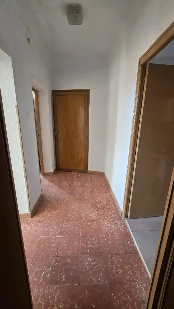 Piso en venta en Mora con Balcón