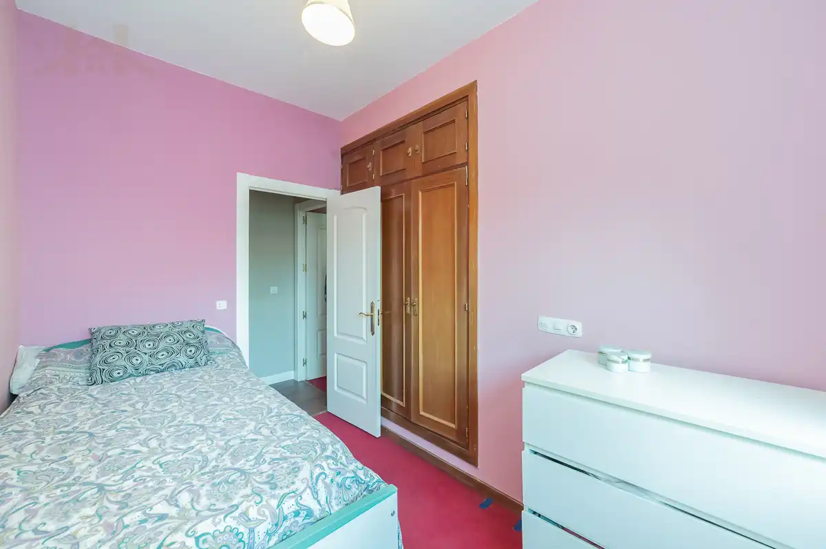 Habitación de Casa adosada en venta en Las Rozas de Madrid