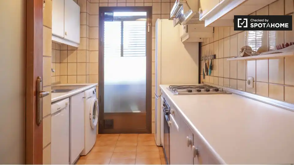 Flat with terrace to rent in Chamartín, imagen 9