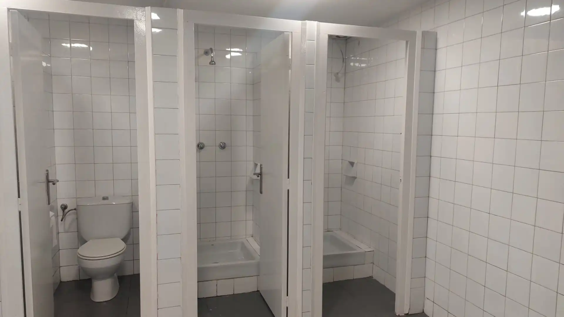 Fabrikhallen zur Miete in Vilamarina