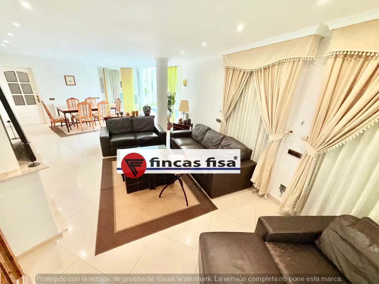 Sala d'estar de Casa o xalet en venda en Premià de Dalt amb Aire condicionat, Calefacció i Jardí privat
