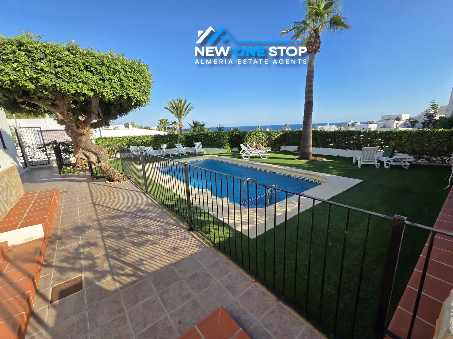 Piscina de Apartament en venda en Mojácar amb Aire condicionat, Calefacció i Jardí privat