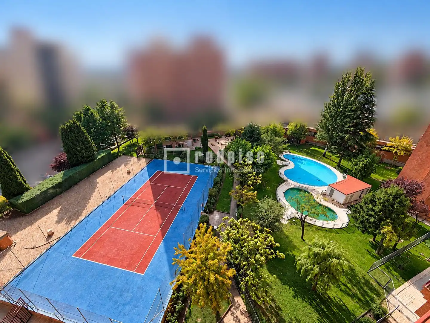 Piscina de Piso en venta en Coslada con Aire acondicionado, Calefacción y Terraza