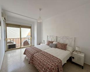 Dormitori de Apartament per a compartir en  Sevilla Capital amb Aire condicionat i Terrassa