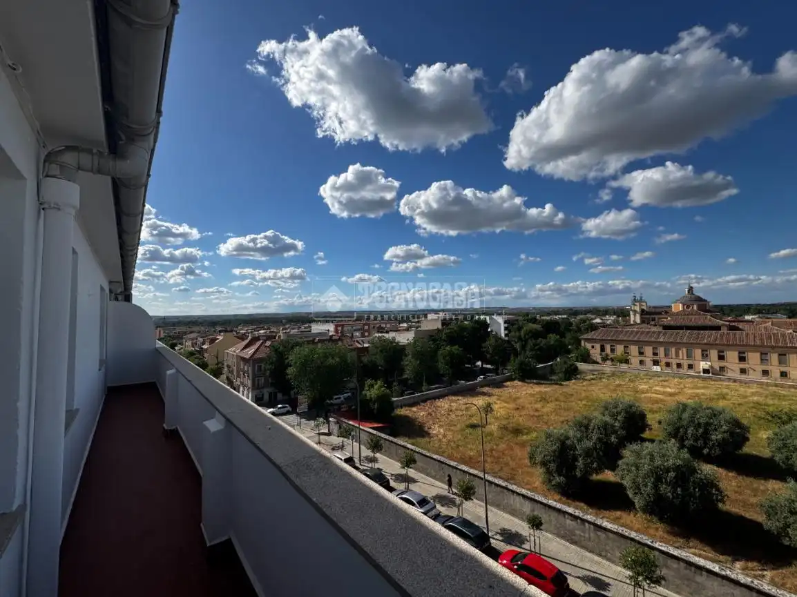 Vista exterior de Piso en venta en Aranjuez con Calefacción