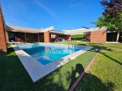 Piscina de Casa o xalet en venda en Alpicat amb Terrassa i Piscina