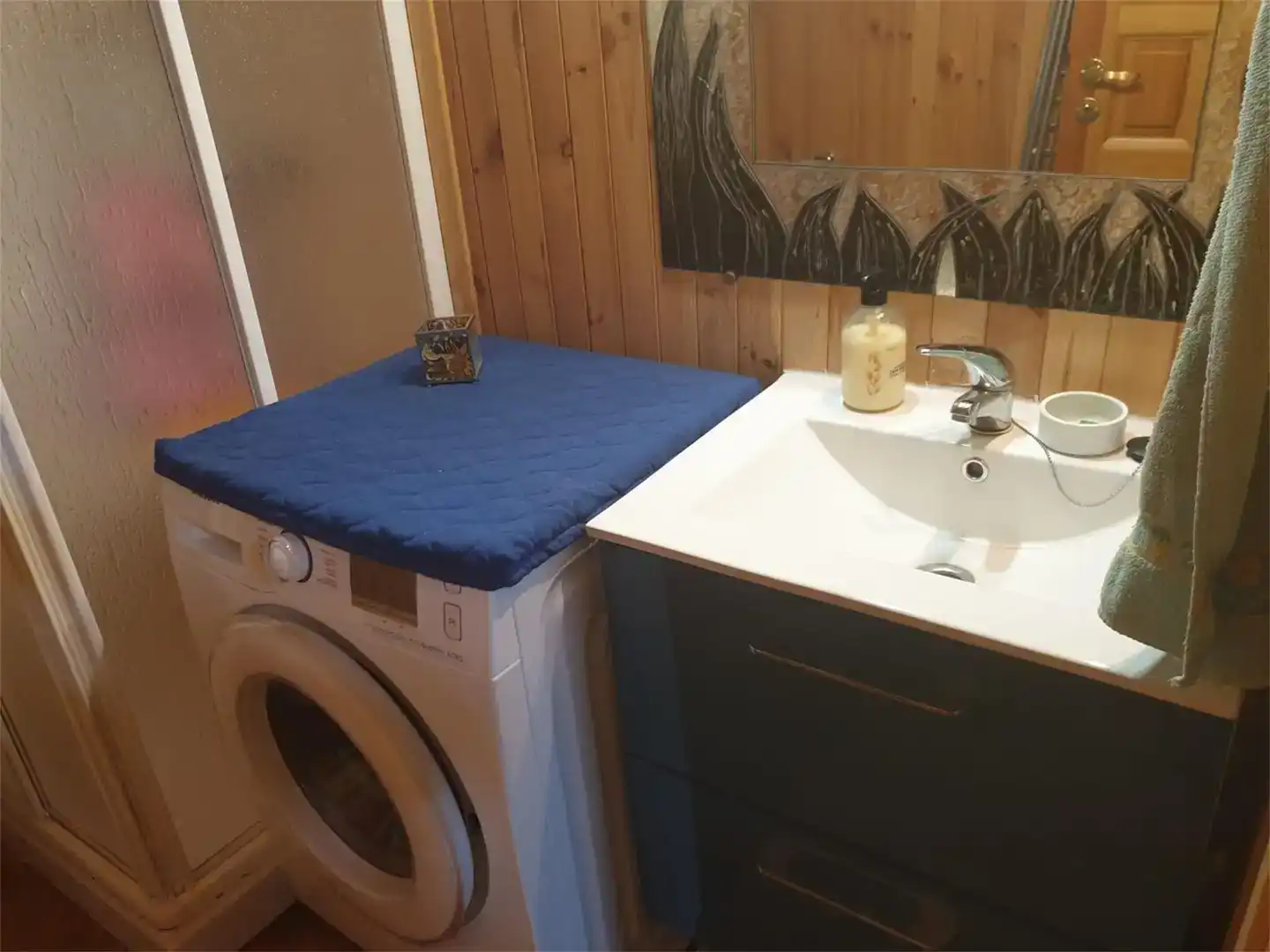Bany de Casa o xalet en venda en Frumales amb Aire condicionat i Parquet