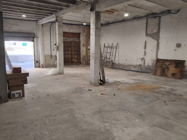 Local comercial en Alquiler en Gelida