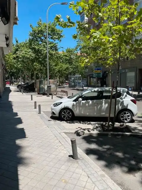Parking of Flat for rent in Madrid  with Air Conditioner, Heating and Furnished