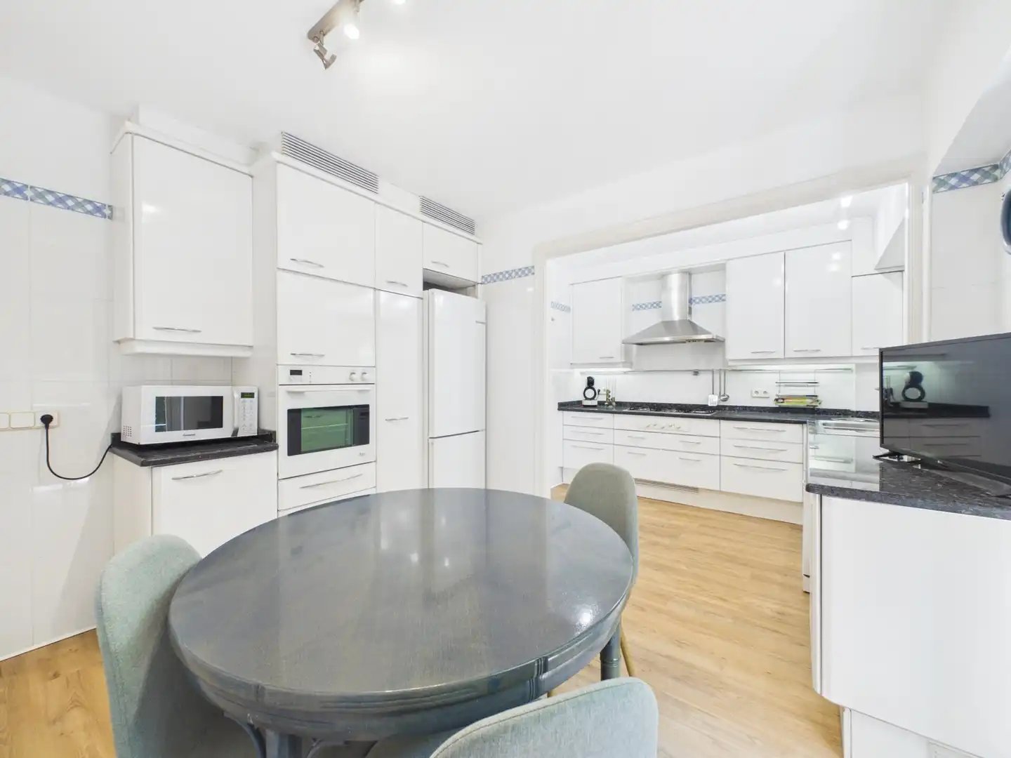 Kitchen of Flat for rent in  Palma de Mallorca  with Air Conditioner, Furnished and Balcony