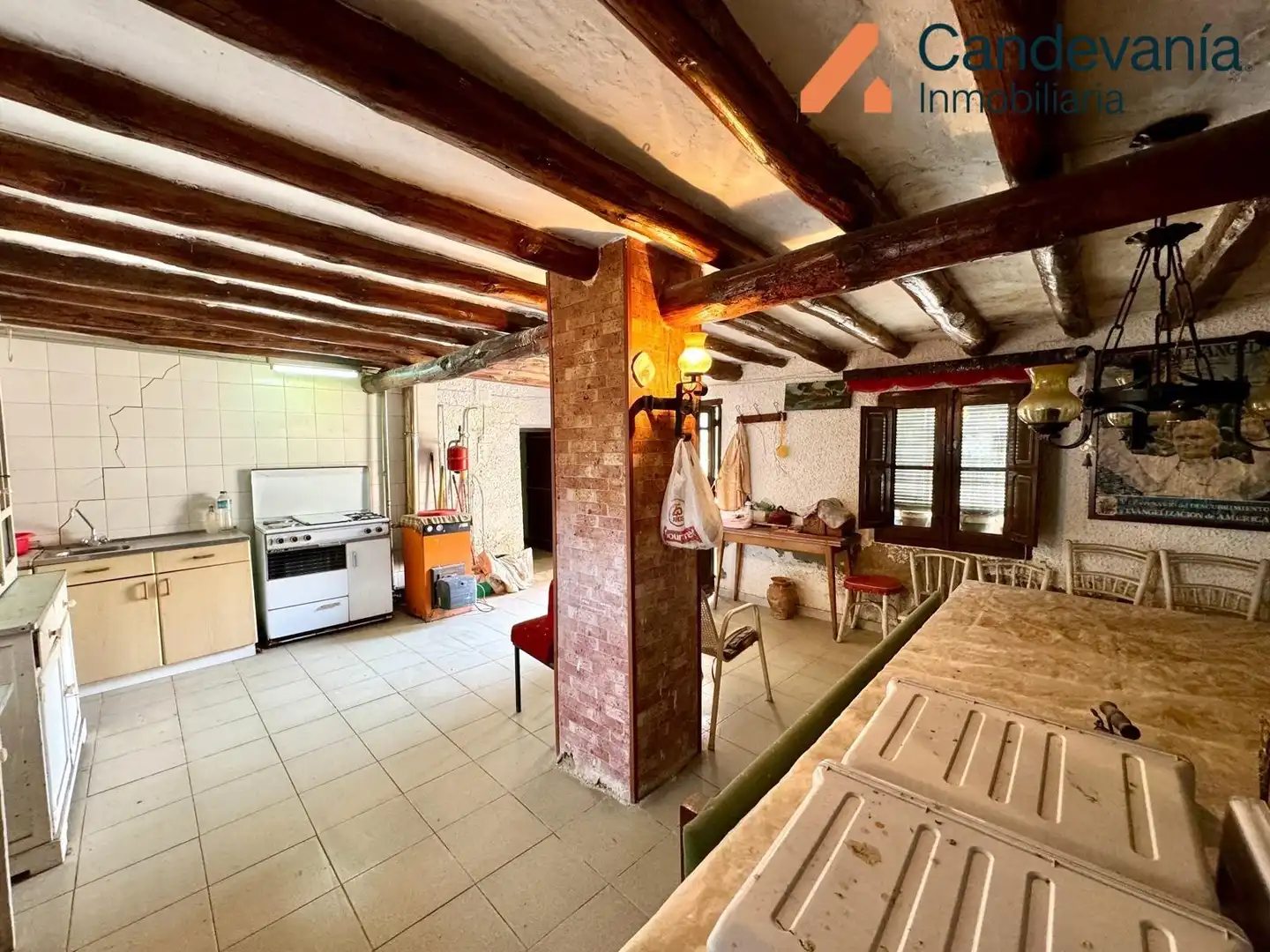 Küche von Country house zum Verkauf in San Mateo de Gállego mit Heizung und Privatgarten