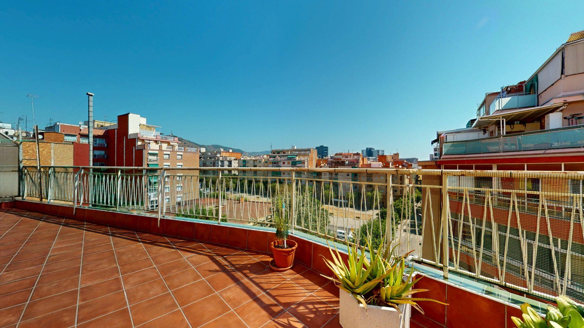 Terrace of Attic for sale in L'Hospitalet de Llobregat  with Air Conditioner and Terrace