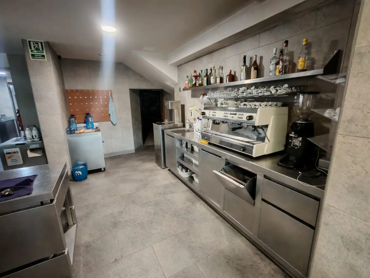 Cocina de Casa o chalet para compartir en Montcada i Reixac con Aire acondicionado, Calefacción y Amueblado