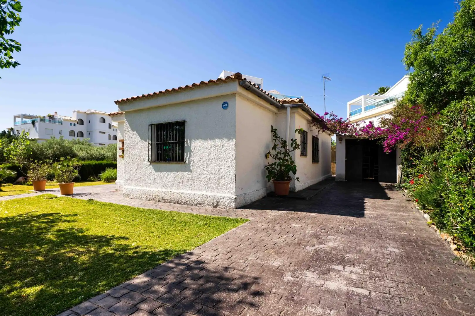 Exterior view of Houses for sale in Alcalà de Xivert  with Private garden, Terrace and Swimming Pool